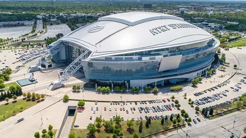 沙特球员独中靶心，零防守下完成绝杀