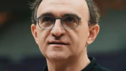 “报道指出：政府机构对财政部支付系统审查暴露前所未有的内部安全风险”